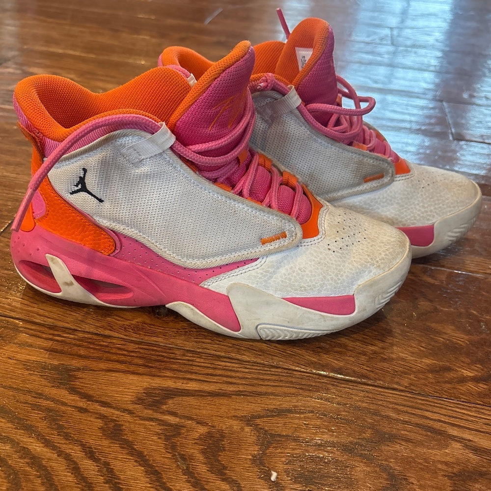 Jordan Max Aura 4